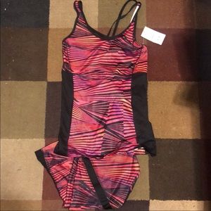 Danskin Now work out outfit